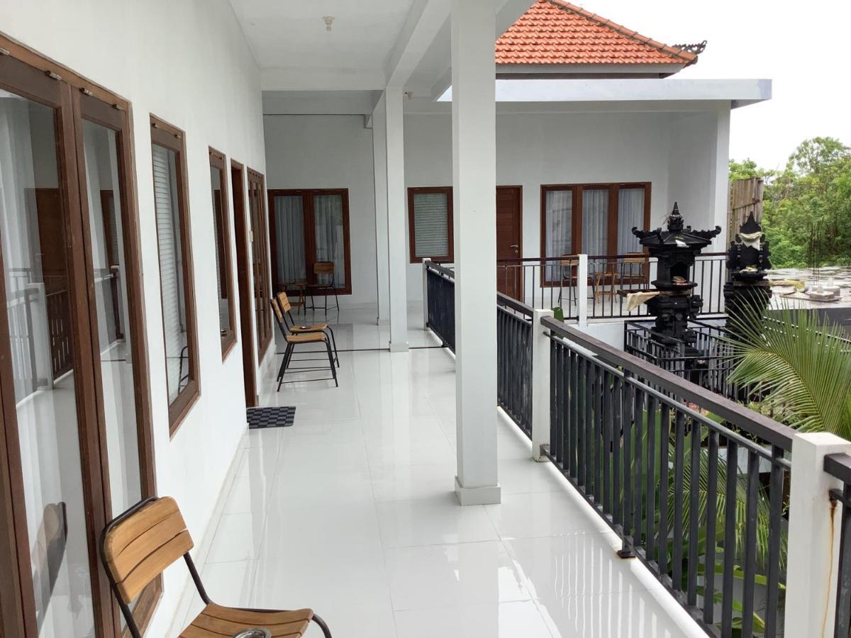 Villa Iris Homestay Uluwatu Exterior foto