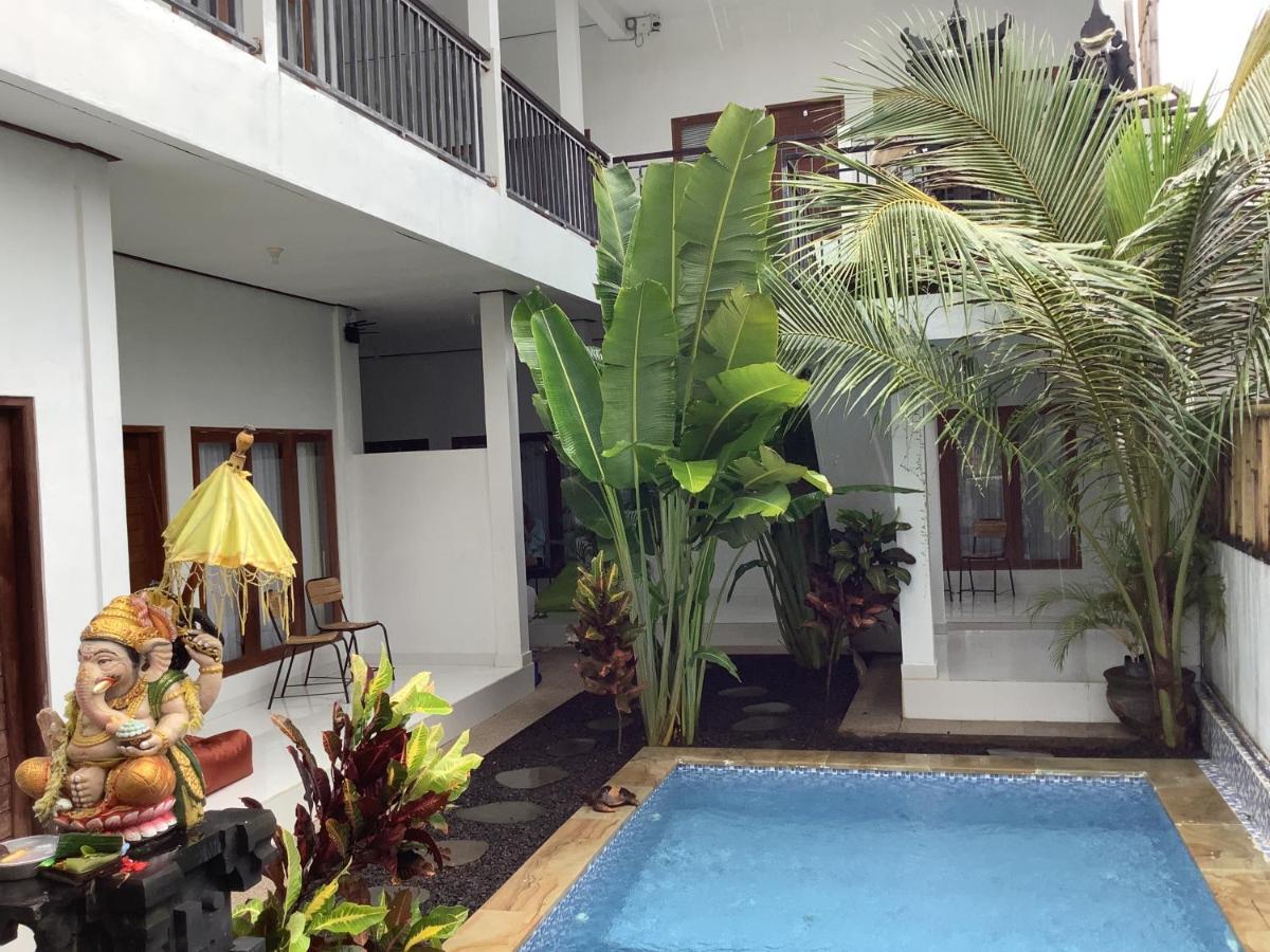 Villa Iris Homestay Uluwatu Exterior foto